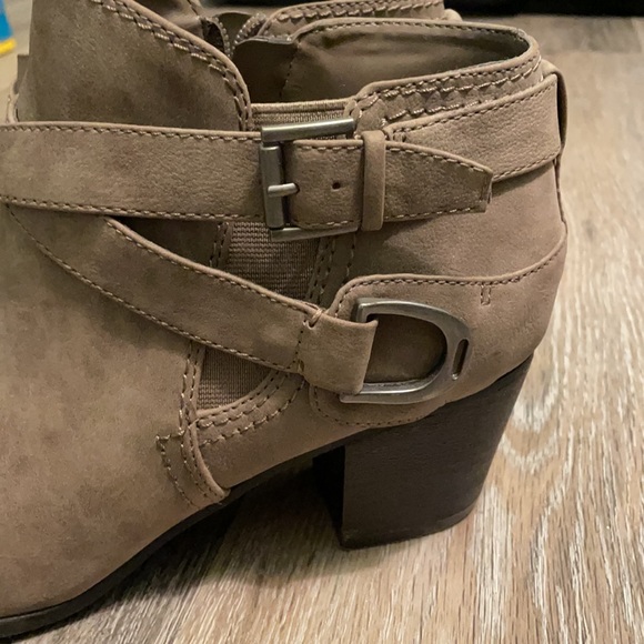 INDIGO RD. ANKLE BOOTS - Picture 4 of 8